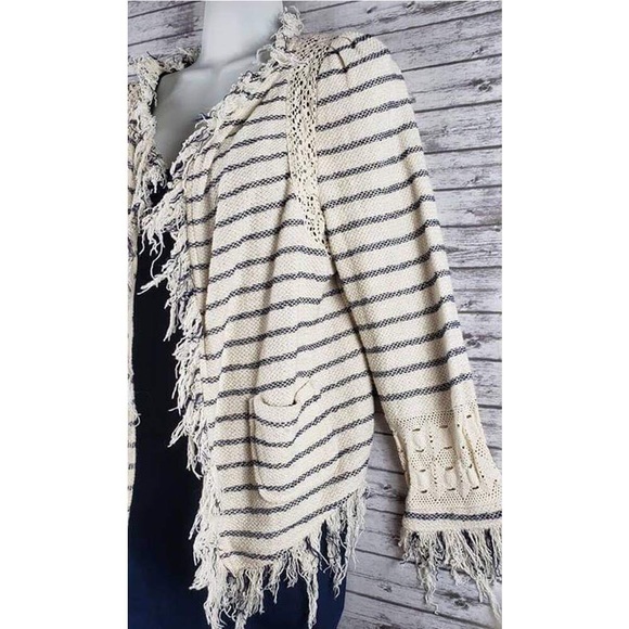 Zara Striped Frayed Cardigan Size Medium - Picture 6 of 8